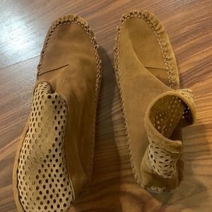 moccasin boots by emu Australia
